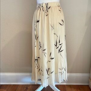 Cream Maxi A-Line Pleated Skirt